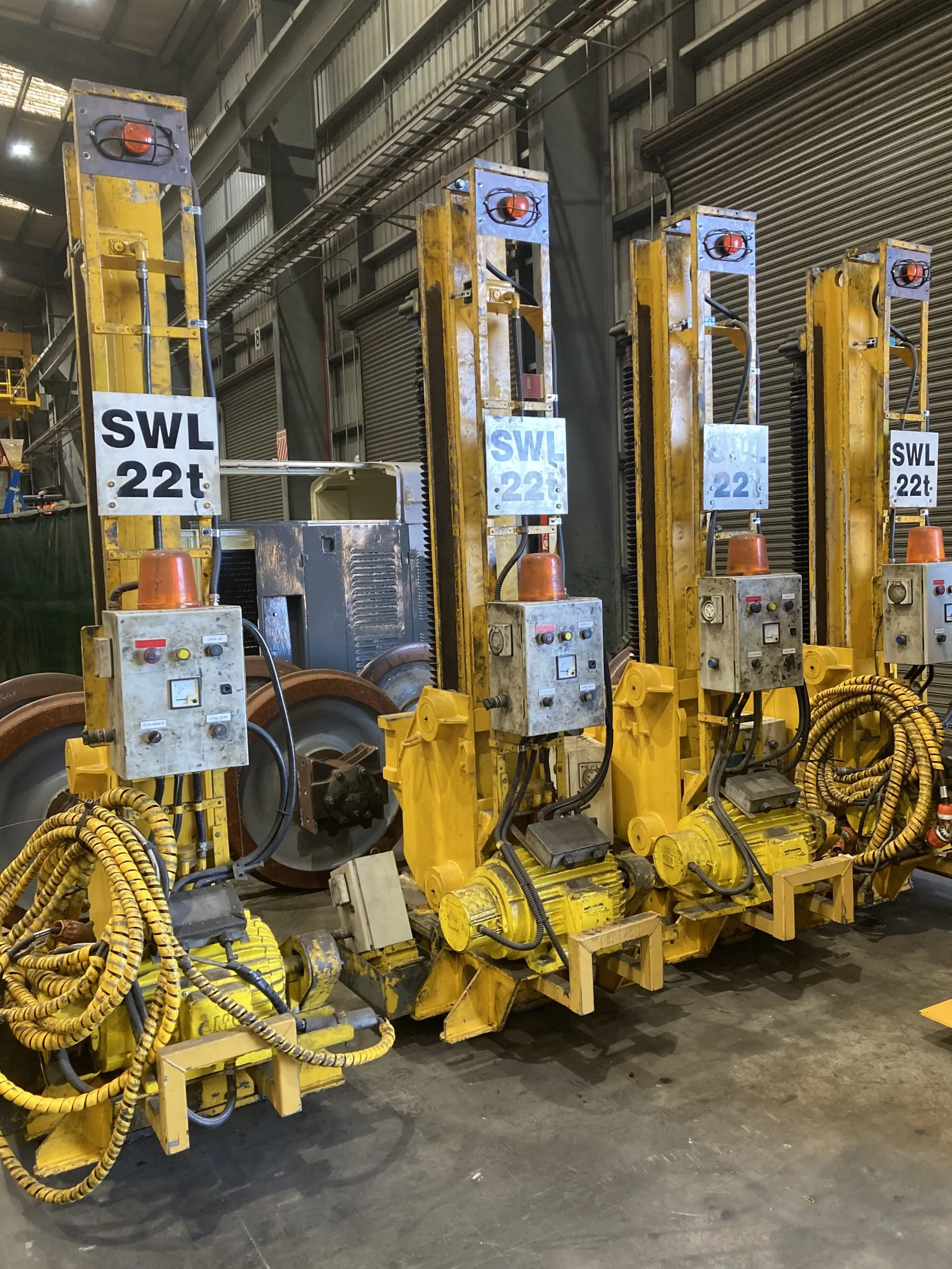 Set of 22-tonne Electromechanical Railway Vehicle Lifting Jacks